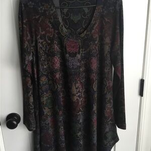 Soft Surroundings Dark Floral Long Sleeve Top Size Medium Made In The USA